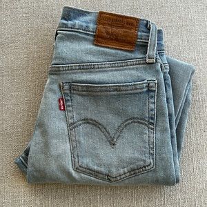 Levi’s wedgie jeans